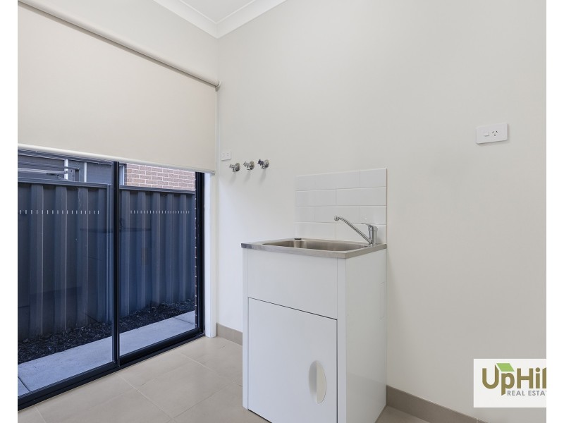 20 Noah Road, Clyde North VIC 3978