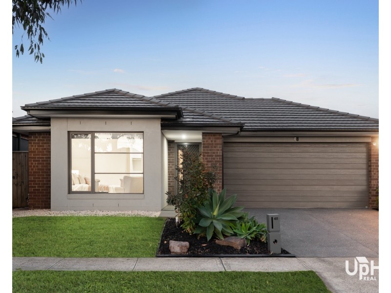 48 Adrian Street, Cranbourne East VIC 3977