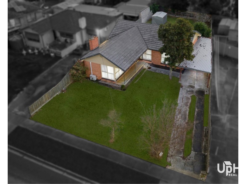 1 Parkland Avenue, Hampton Park VIC 3976