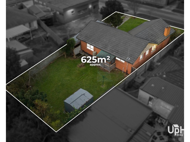 1 Parkland Avenue, Hampton Park VIC 3976