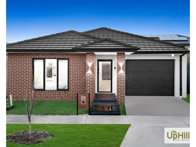 70 Pobblebonk Crescent, Clyde North VIC 3978