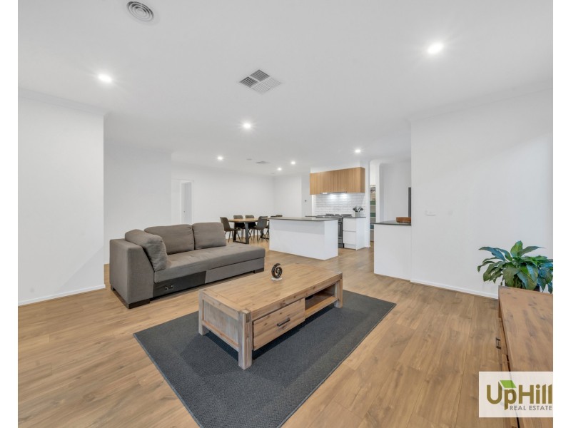 26 Boboli Avenue, Clyde North VIC 3978