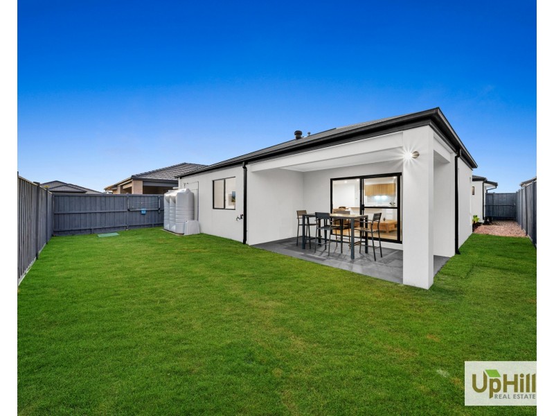 26 Boboli Avenue, Clyde North VIC 3978