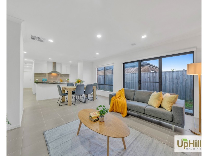 45 Marija Crescent, Berwick VIC 3806