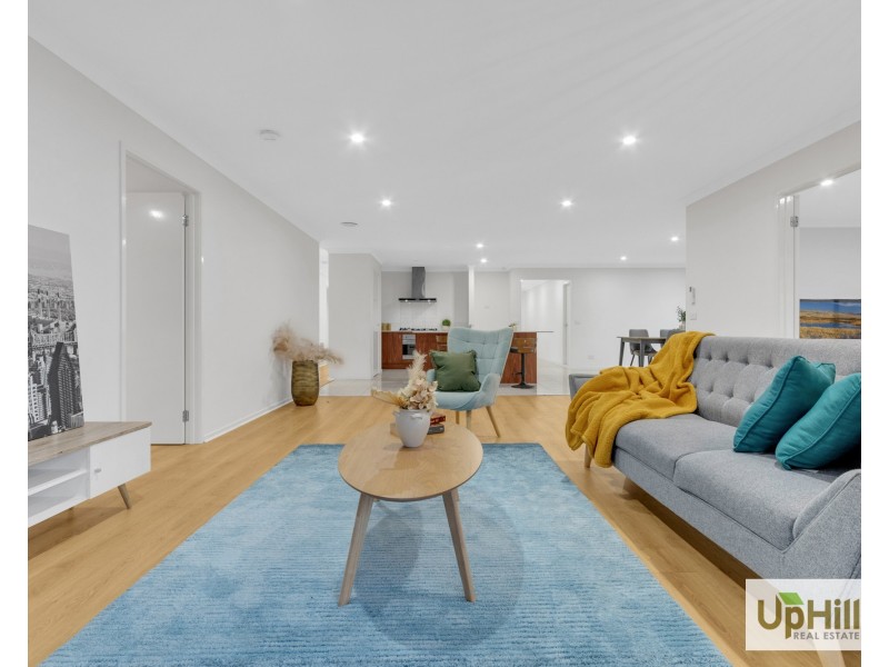 11 Nell Place, Narre Warren South VIC 3805