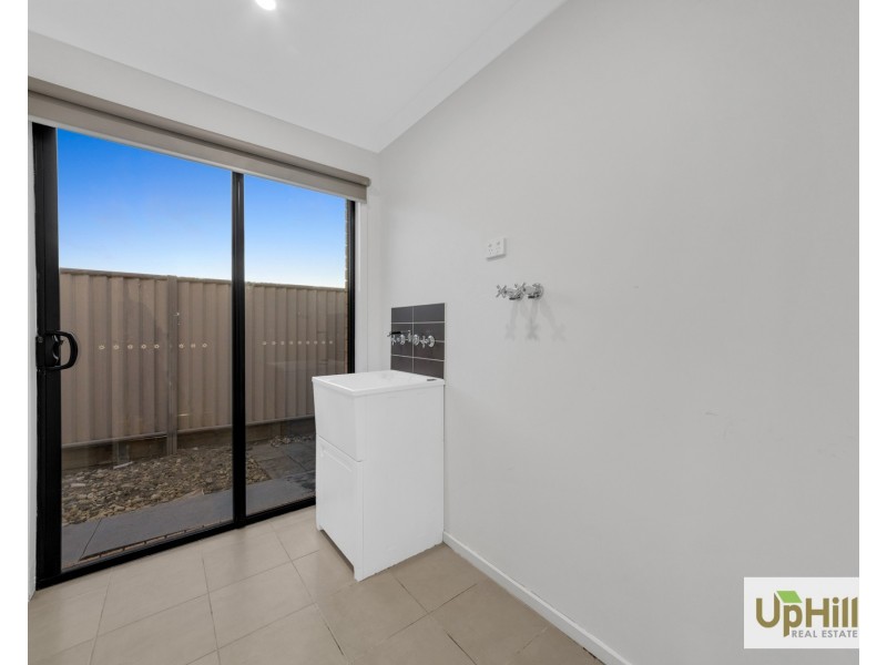 11 Nell Place, Narre Warren South VIC 3805
