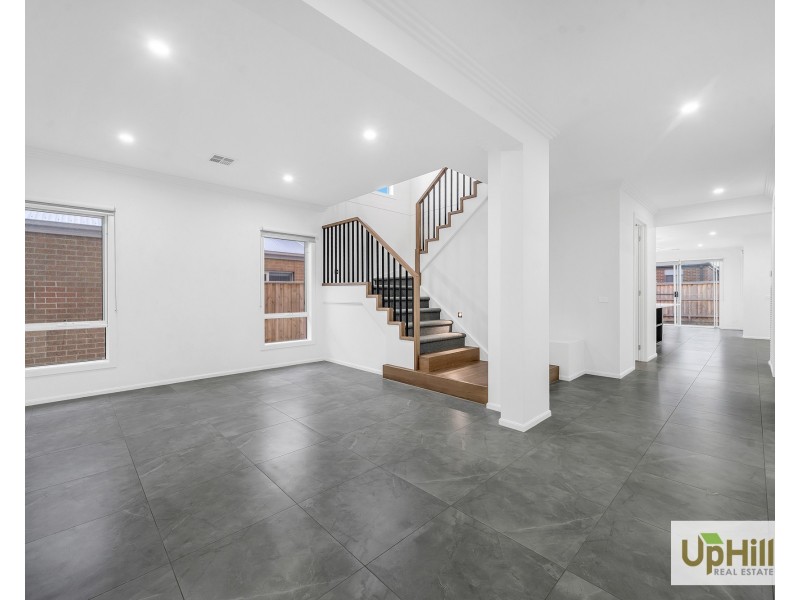 7 Ziga Street, Clyde North VIC 3978