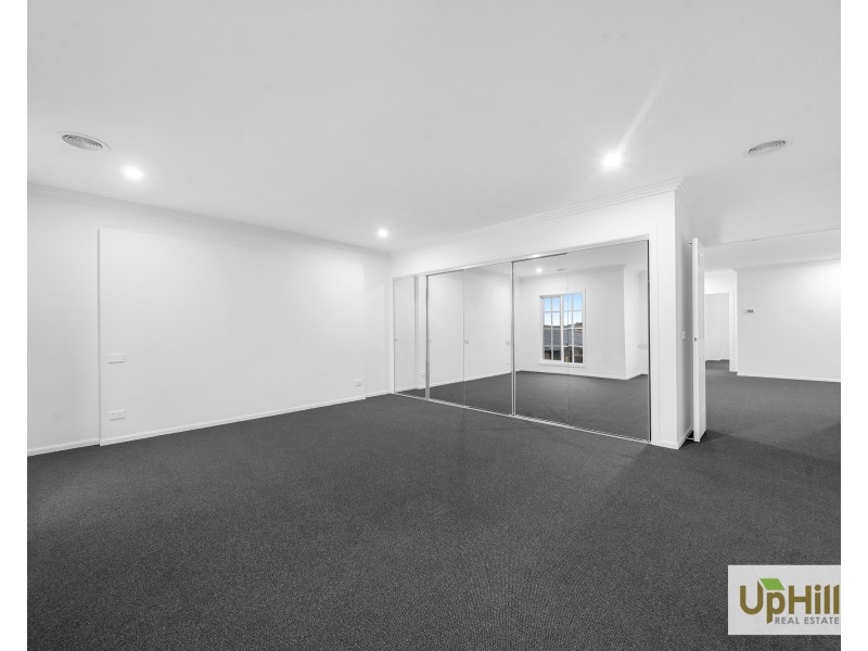 7 Ziga Street, Clyde North VIC 3978