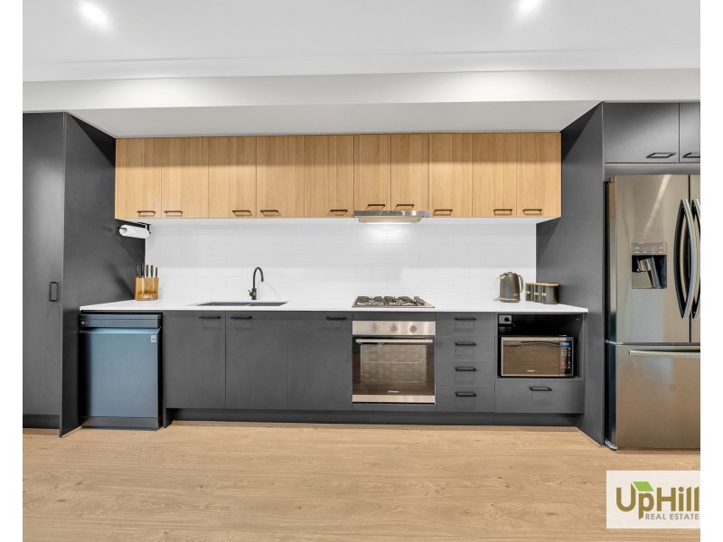 3 Tesla Grange, Clyde North VIC 3978