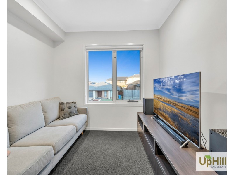 3 Tesla Grange, Clyde North VIC 3978