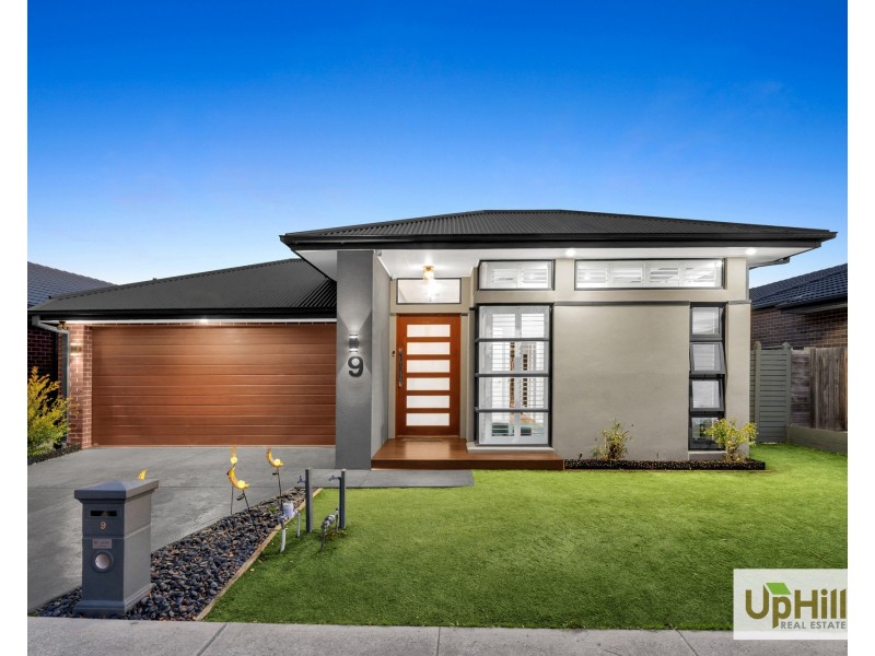 9 Glendora Avenue, Clyde VIC 3978