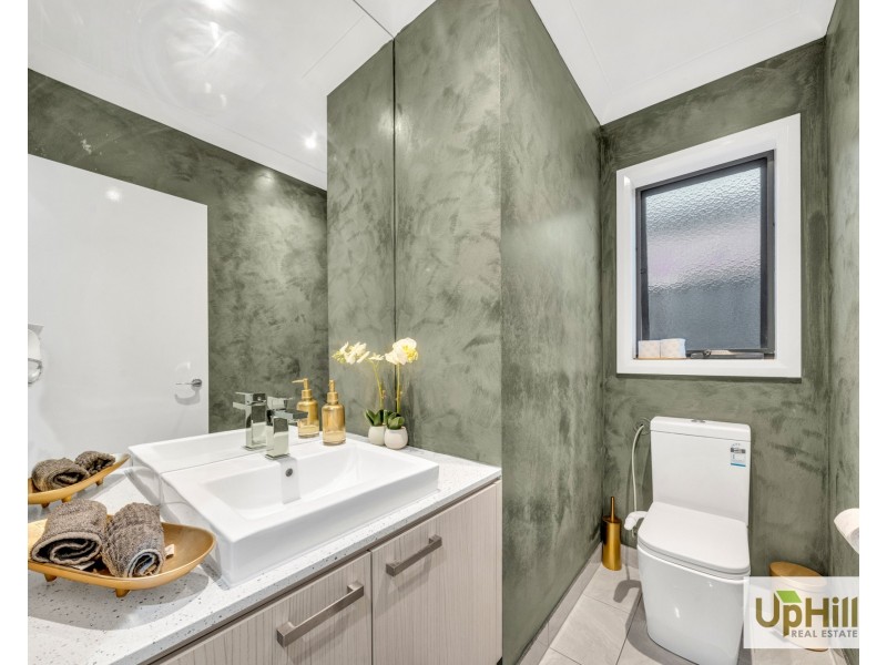 9 Glendora Avenue, Clyde VIC 3978