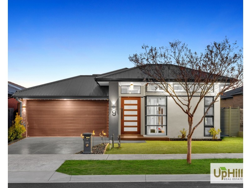 9 Glendora Avenue, Clyde VIC 3978