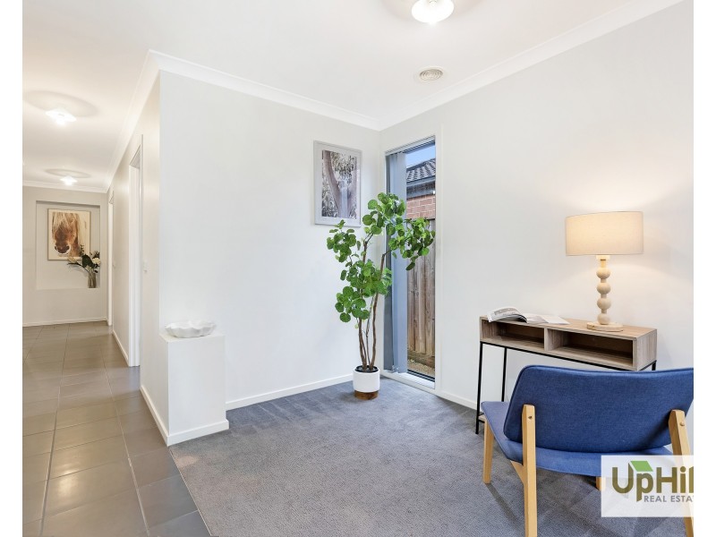 42 Algerd Way, Pakenham VIC 3810