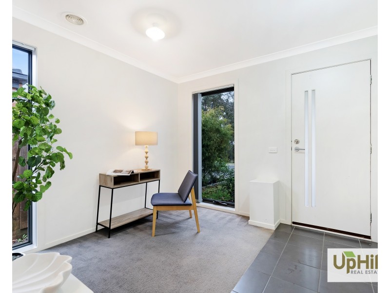 42 Algerd Way, Pakenham VIC 3810