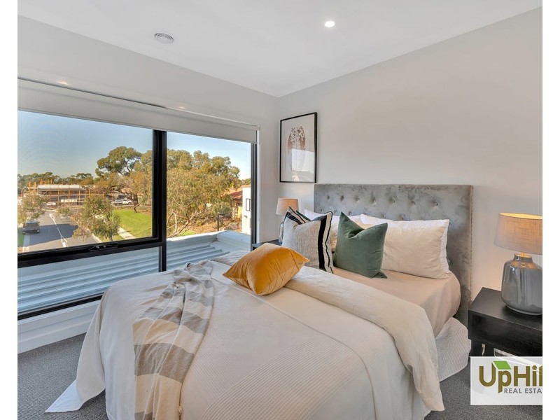 52 Hillview Drive, Carrum Downs VIC 3201