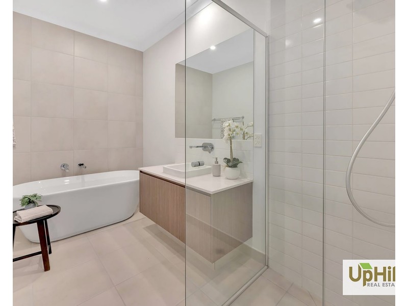 52 Hillview Drive, Carrum Downs VIC 3201