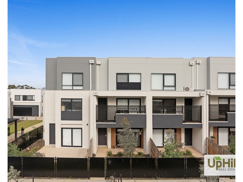 52 Hillview Drive, Carrum Downs VIC 3201