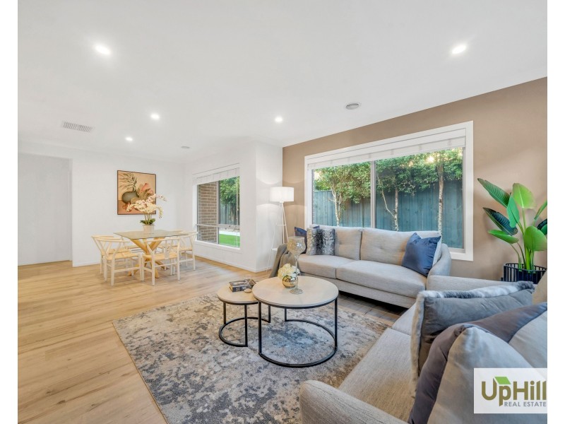 5 Speargrass Close, Clyde North VIC 3978