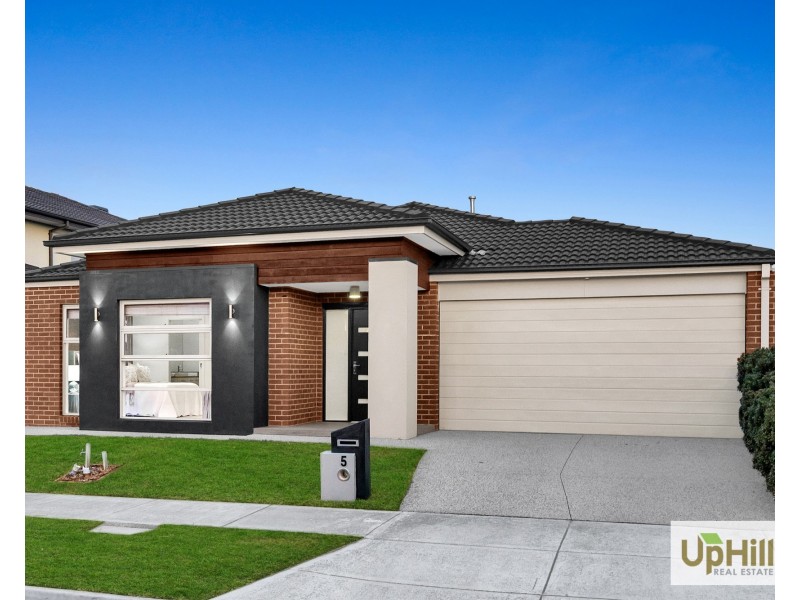 5 Speargrass Close, Clyde North VIC 3978
