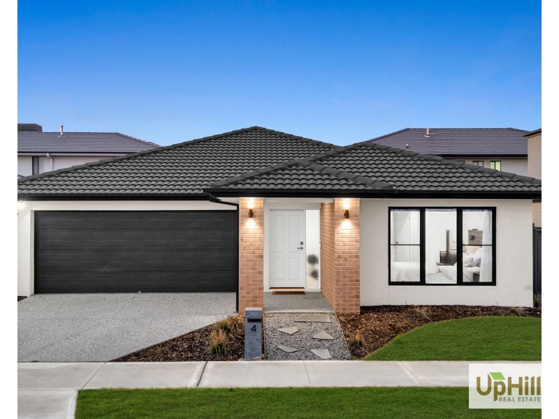 4 Theatre Circuit, Clyde North VIC 3978