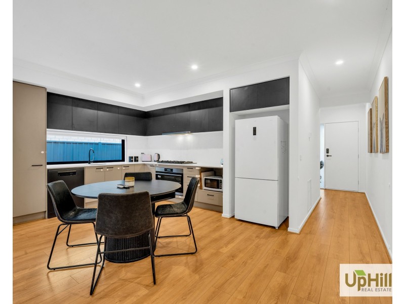 4 Theatre Circuit, Clyde North VIC 3978