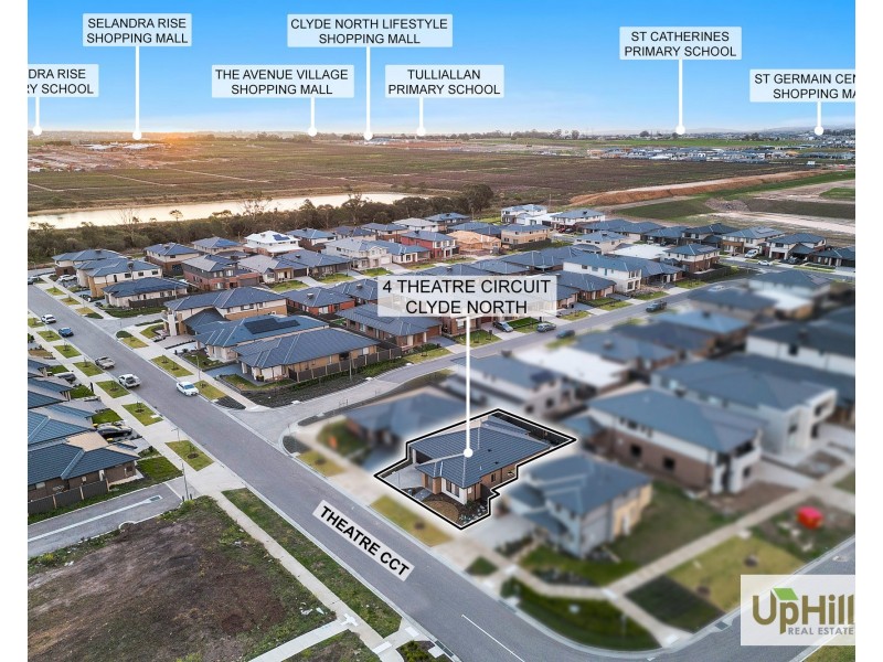 4 Theatre Circuit, Clyde North VIC 3978