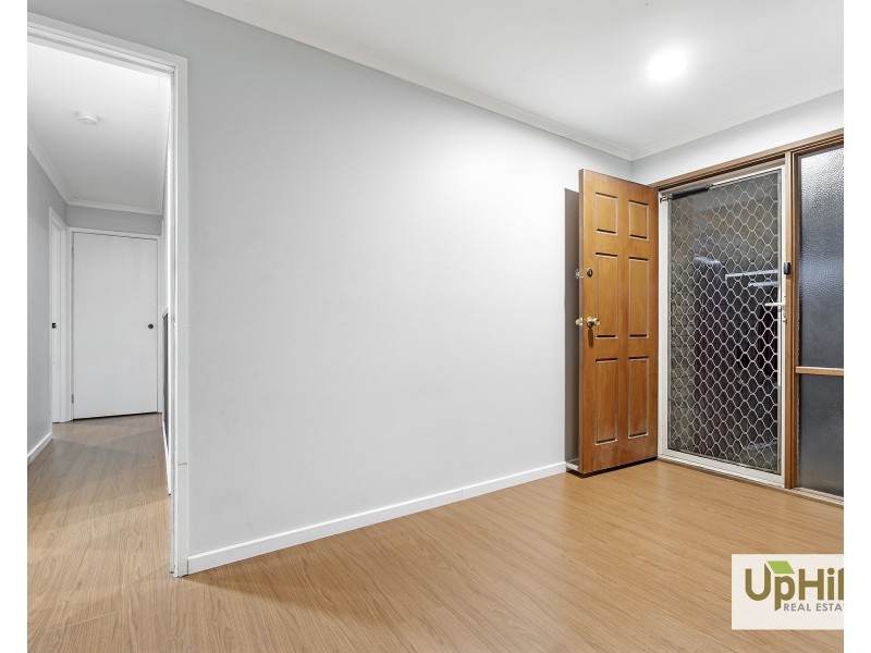 52 TOIRRAM CRESCENT, Cranbourne VIC 3977