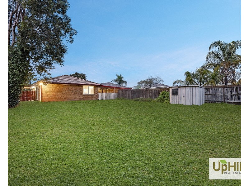 52 TOIRRAM CRESCENT, Cranbourne VIC 3977