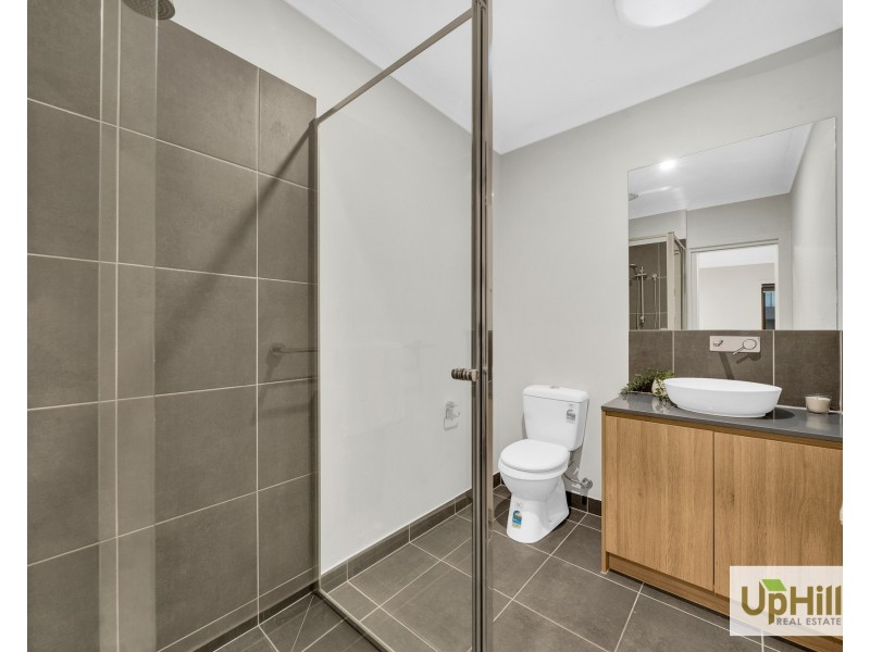 42 Kaduna Drive, Officer South VIC 3809