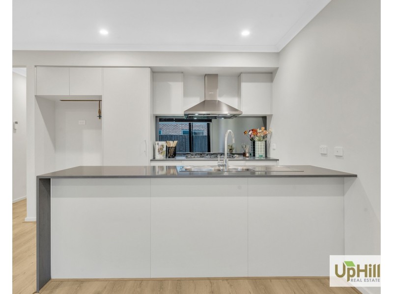 42 Kaduna Drive, Officer South VIC 3809