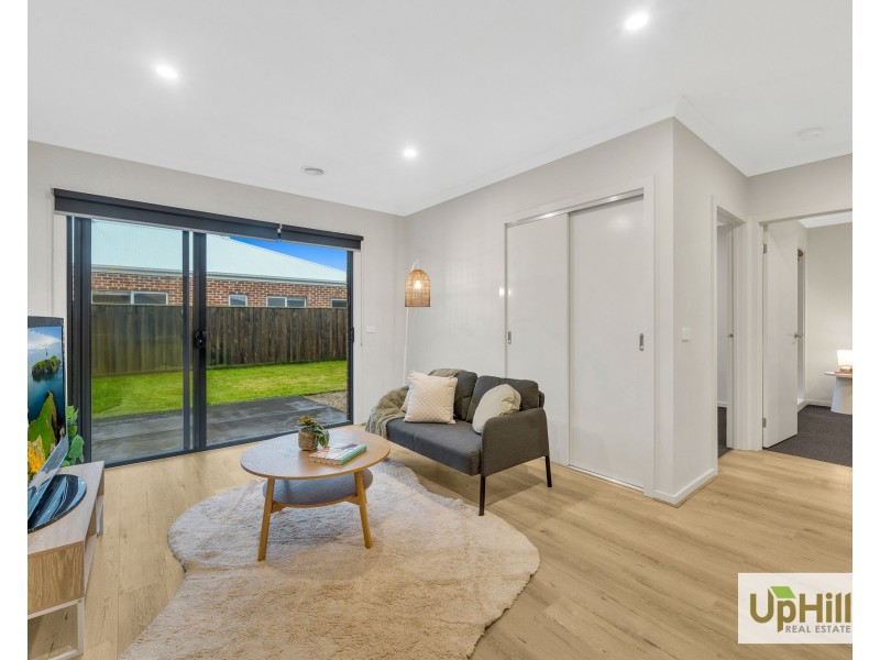 42 Kaduna Drive, Officer South VIC 3809