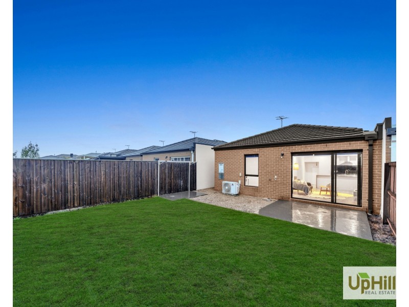 42 Kaduna Drive, Officer South VIC 3809