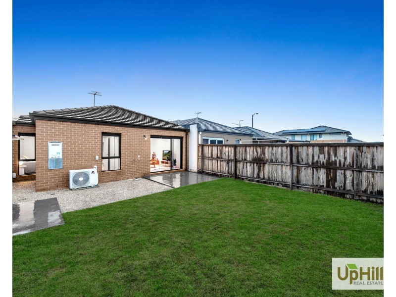 42 Kaduna Drive, Officer South VIC 3809