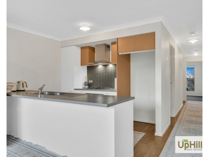 11A Thoroughbred Drive, Clyde North VIC 3978