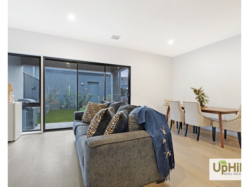 93 HAYTON PARK BOULEVARD, Cranbourne West VIC 3977