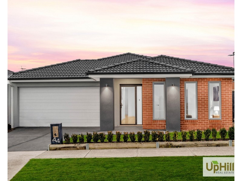 44 Picnic Avenue, Clyde North VIC 3978
