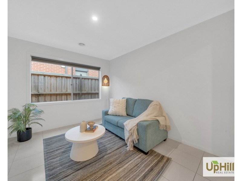 44 Picnic Avenue, Clyde North VIC 3978