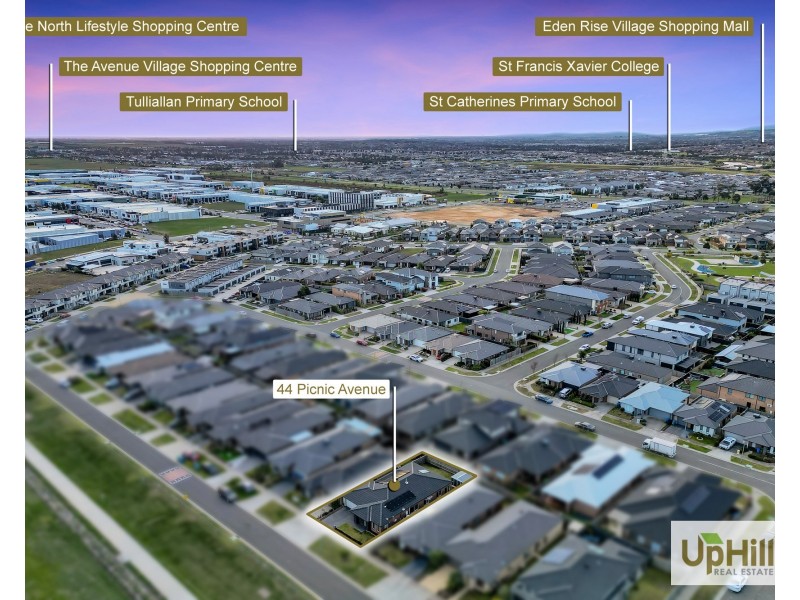 44 Picnic Avenue, Clyde North VIC 3978