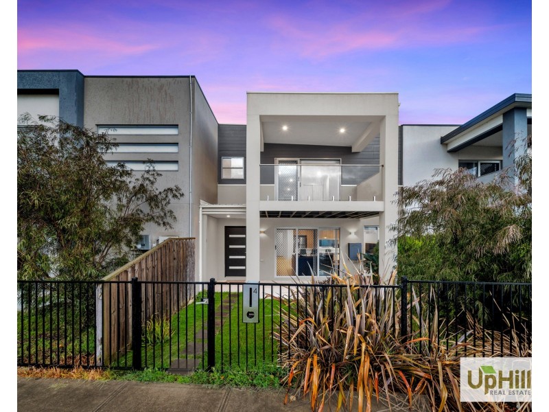 4 Nunkeri Court, Clyde North VIC 3978