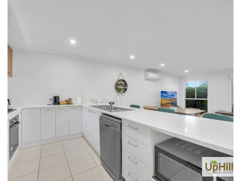 4 Nunkeri Court, Clyde North VIC 3978