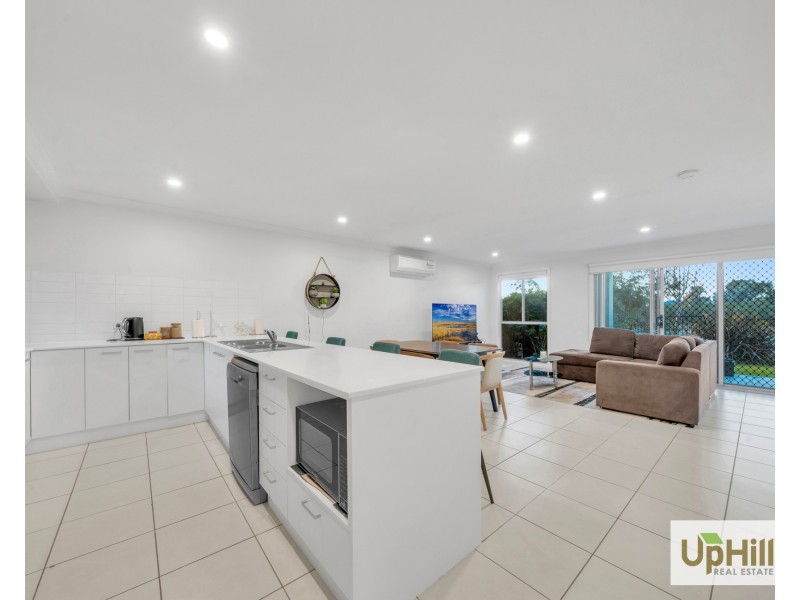 4 Nunkeri Court, Clyde North VIC 3978