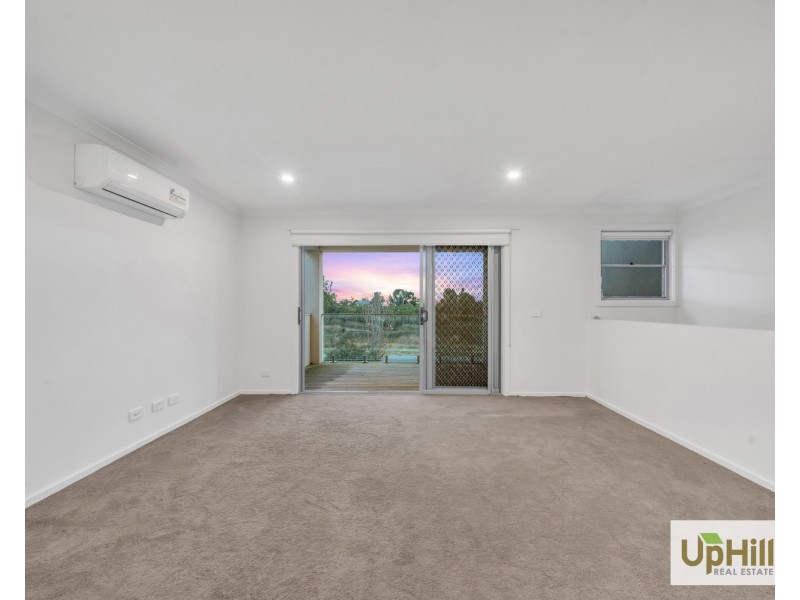 4 Nunkeri Court, Clyde North VIC 3978