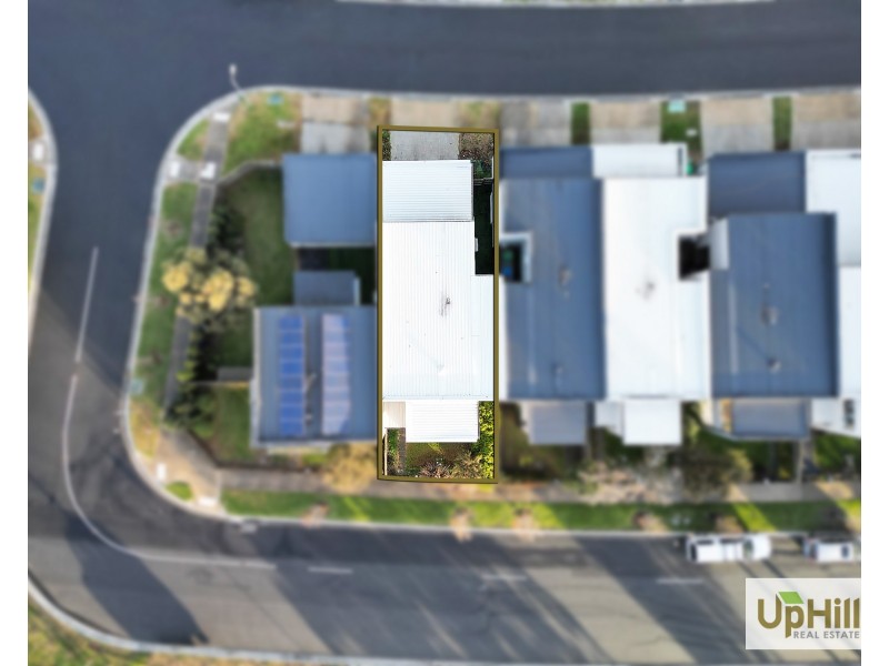 4 Nunkeri Court, Clyde North VIC 3978