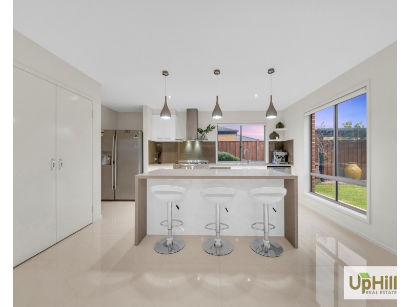 20 Sundaze Street, Clyde North VIC 3978