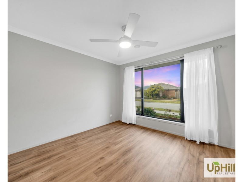 37 Damice Street, Clyde North VIC 3978