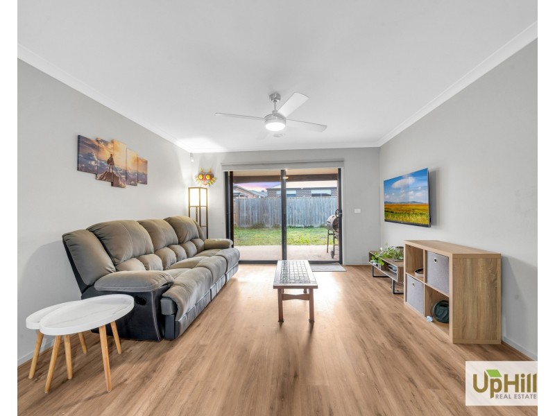 37 Damice Street, Clyde North VIC 3978