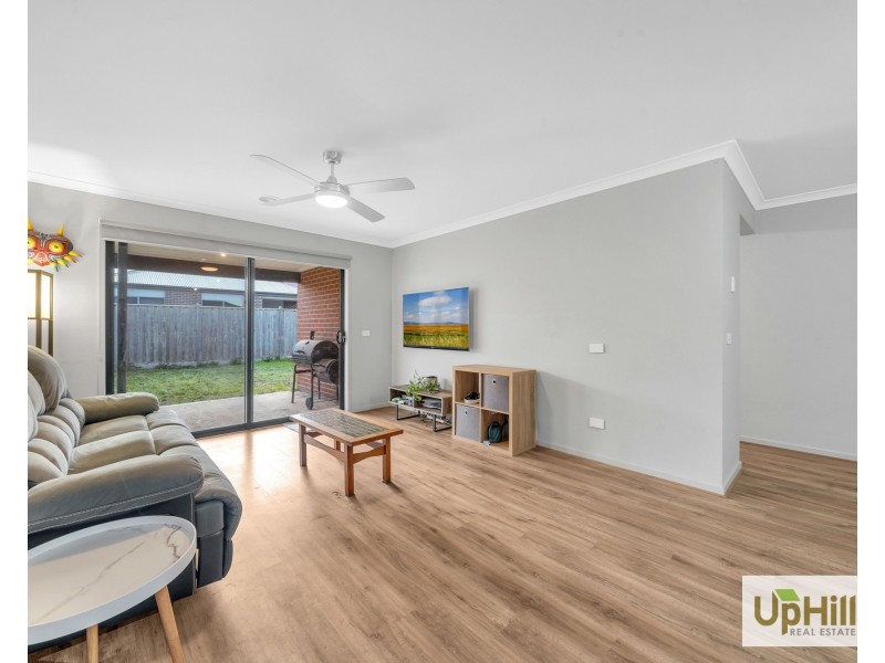 37 Damice Street, Clyde North VIC 3978