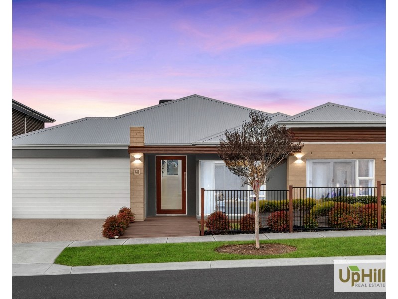 4 Murphy Street, Clyde North VIC 3978