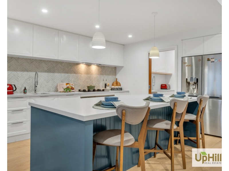 4 Murphy Street, Clyde North VIC 3978